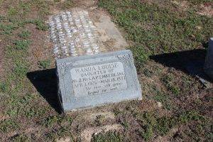 Wanda Louise Emberling, victim of the New London School explosion of 1937, Pleasant Hill Cemetery